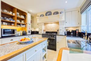 Photo 24- click for photo gallery